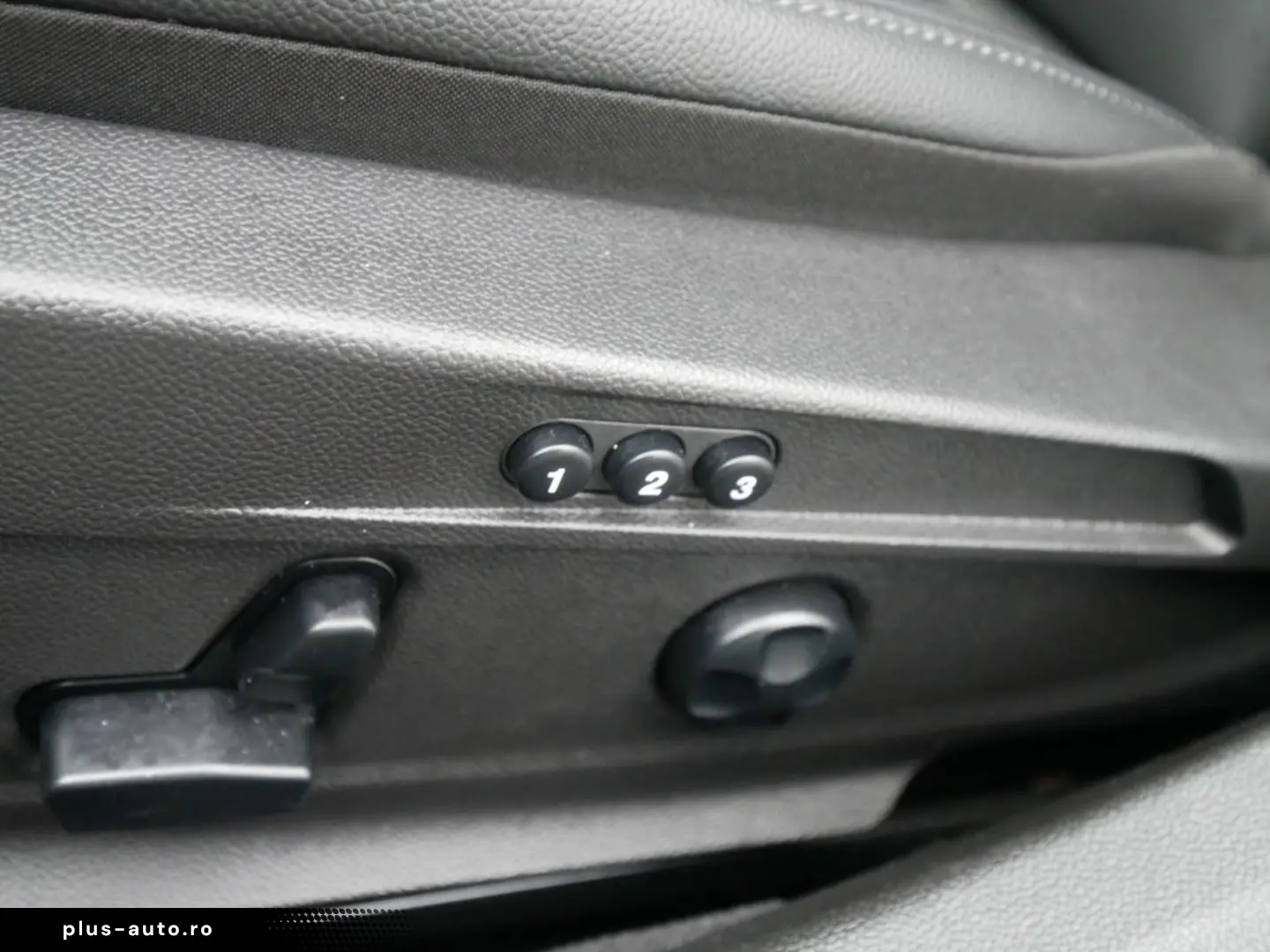 ALFA ROMEO Giulia TI 2.0 TURBO 16V 280 PS AT8 Q4 NAVI