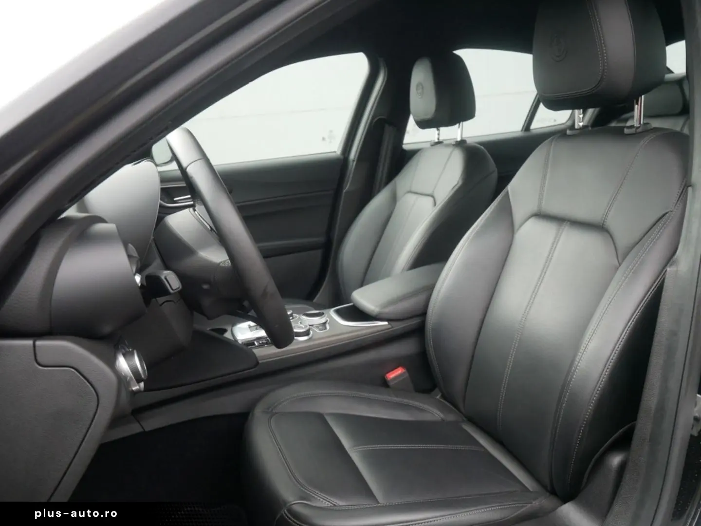 ALFA ROMEO Giulia TI 2.0 TURBO 16V 280 PS AT8 Q4 NAVI