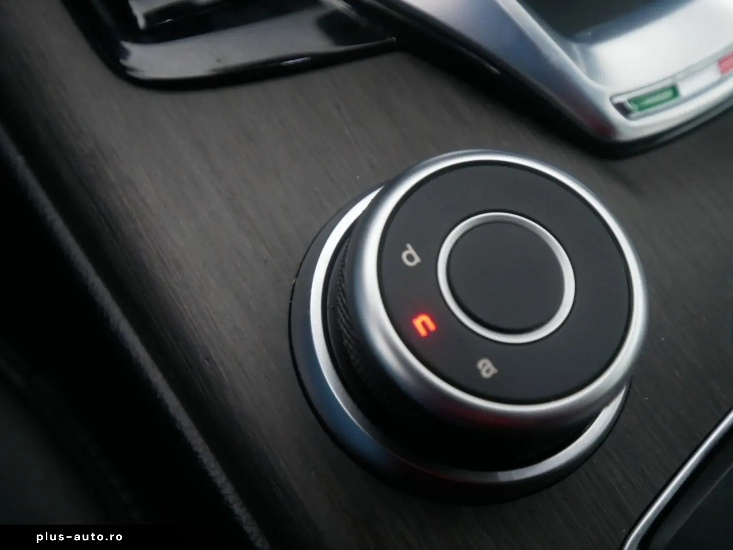 ALFA ROMEO Giulia TI 2.0 TURBO 16V 280 PS AT8 Q4 NAVI