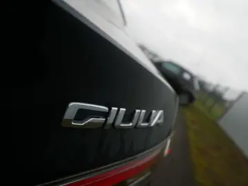 ALFA ROMEO Giulia TI 2.0 TURBO 16V 280 PS AT8 Q4 NAVI