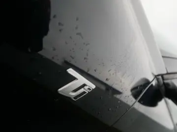 ALFA ROMEO Giulia TI 2.0 TURBO 16V 280 PS AT8 Q4 NAVI