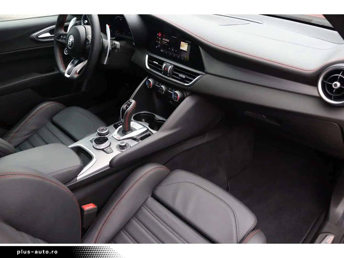 ALFA ROMEO Giulia COMPETIZIONE 2.0 TURBO 16V 280 PS AT8 Q4