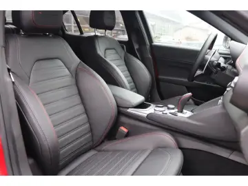 ALFA ROMEO Giulia COMPETIZIONE 2.0 TURBO 16V 280 PS AT8 Q4