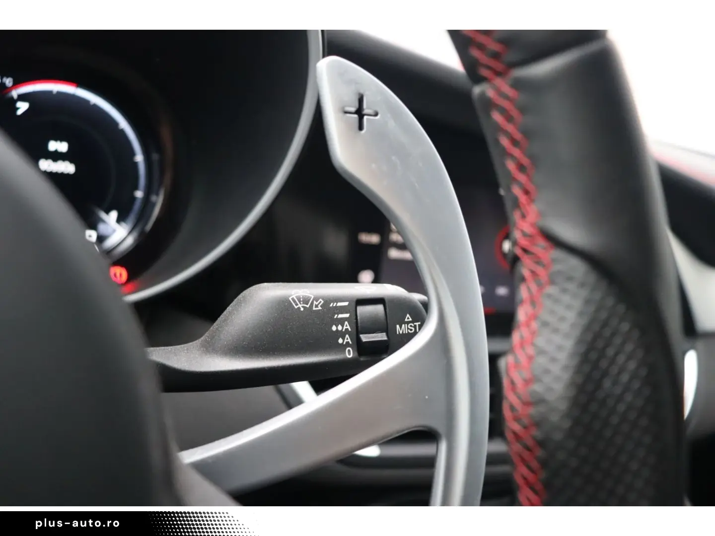 ALFA ROMEO Giulia COMPETIZIONE 2.0 TURBO 16V 280 PS AT8 Q4