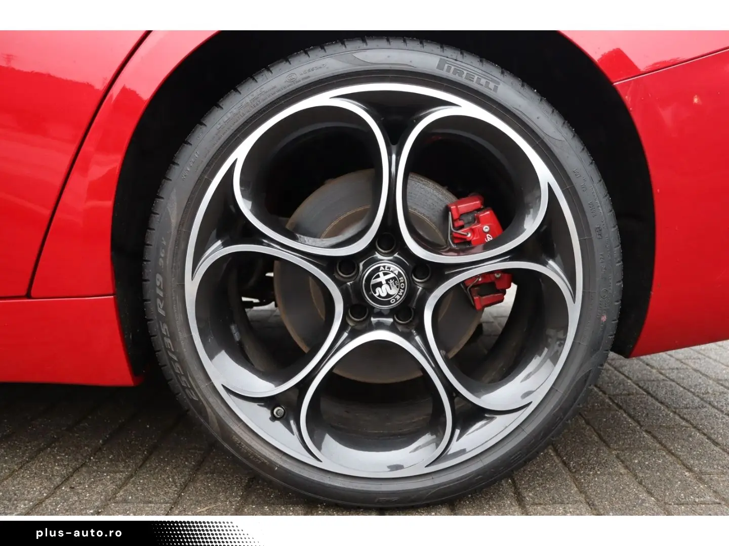 ALFA ROMEO Giulia COMPETIZIONE 2.0 TURBO 16V 280 PS AT8 Q4