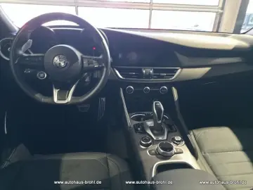 ALFA ROMEO Giulia 190PS Automatik