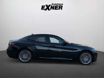 ALFA ROMEO Giulia 2.2 JTDM VELOCE Q4 Kamera LED Sitzheizung