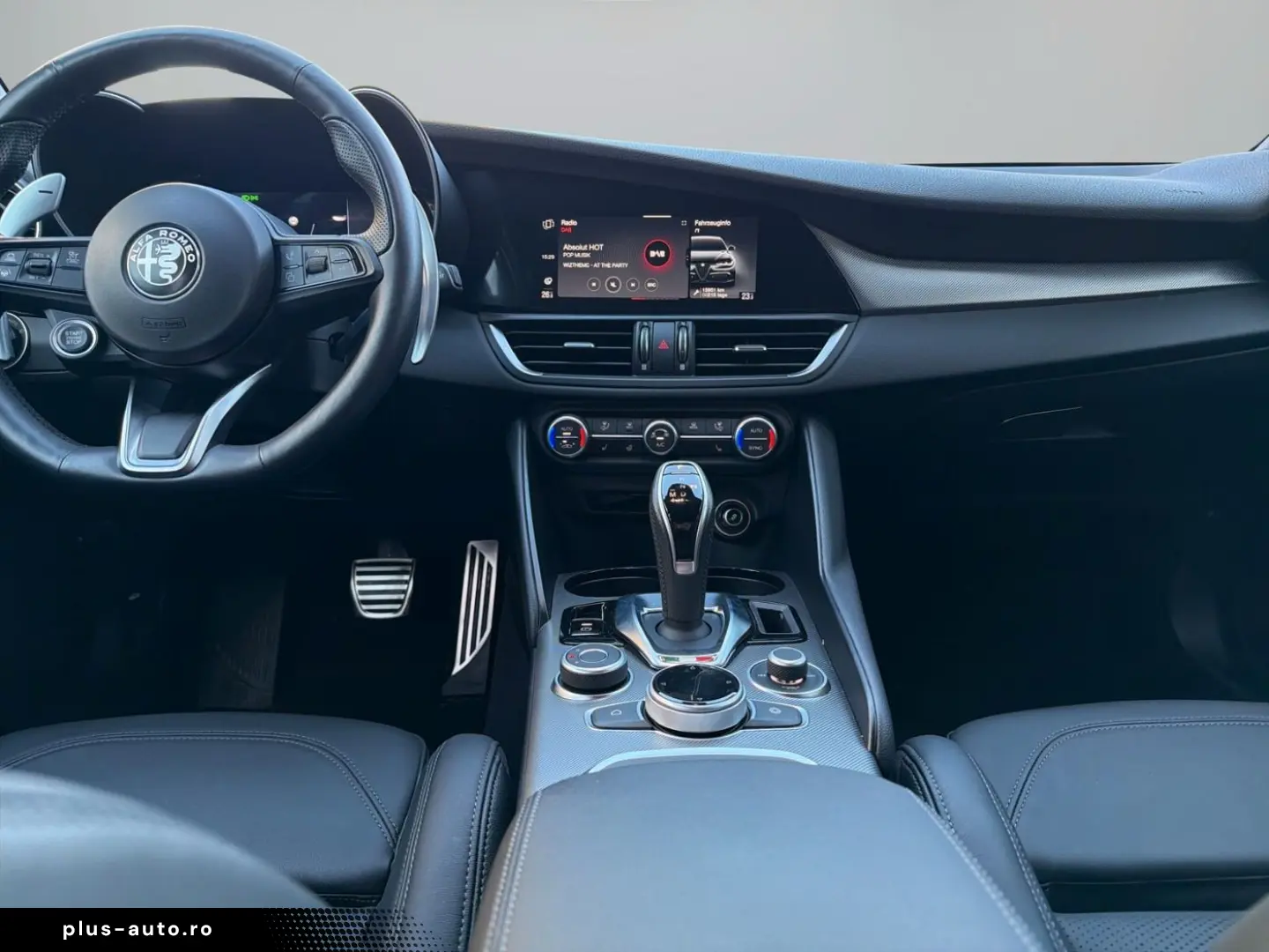 ALFA ROMEO Giulia 2.2 JTDM VELOCE Q4 Kamera LED Sitzheizung