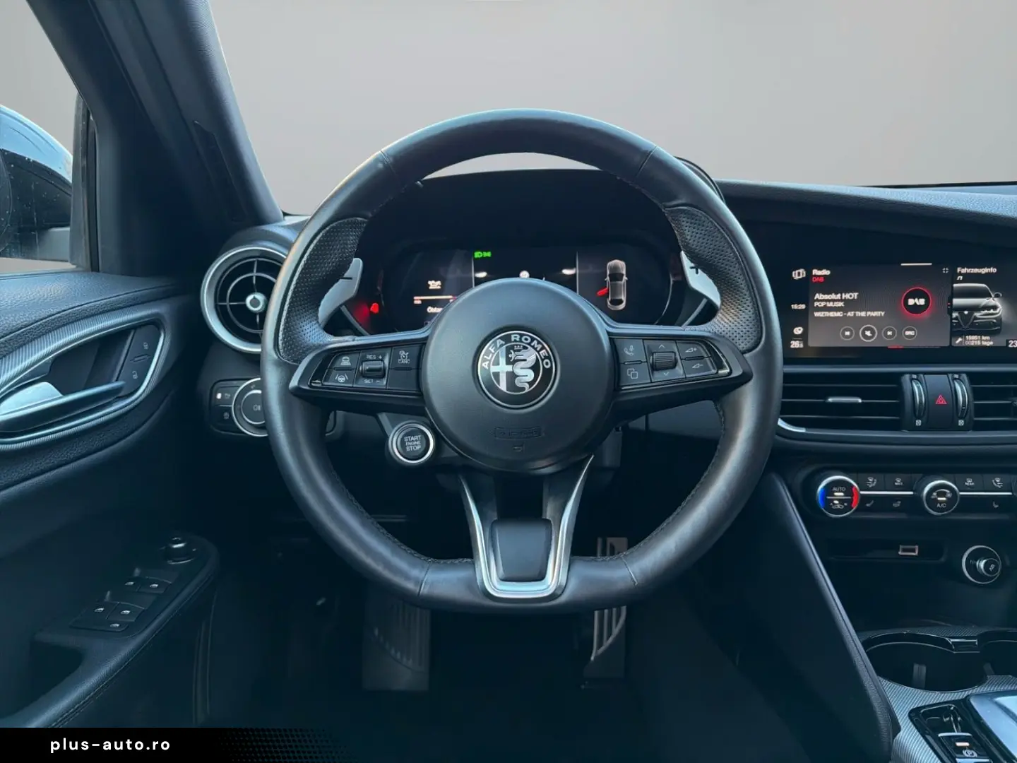 ALFA ROMEO Giulia 2.2 JTDM VELOCE Q4 Kamera LED Sitzheizung