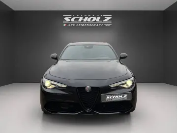 ALFA ROMEO Giulia MY22 Estrema 2.2 Diesel  KAMERA KLIMA