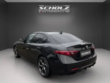 ALFA ROMEO Giulia MY22 Estrema 2.2 Diesel  KAMERA KLIMA