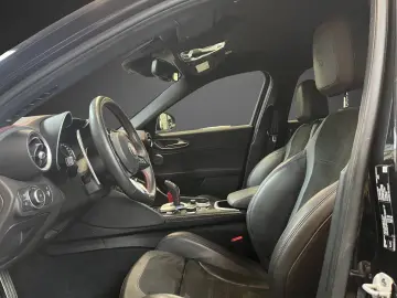 ALFA ROMEO Giulia MY22 Estrema 2.2 Diesel  KAMERA KLIMA