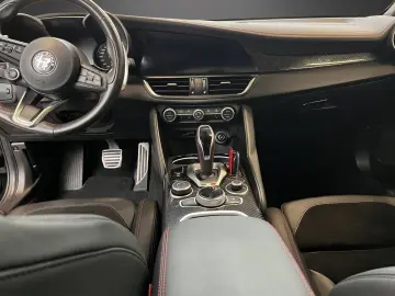ALFA ROMEO Giulia MY22 Estrema 2.2 Diesel  KAMERA KLIMA
