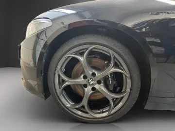 ALFA ROMEO Giulia MY22 Estrema 2.2 Diesel  KAMERA KLIMA