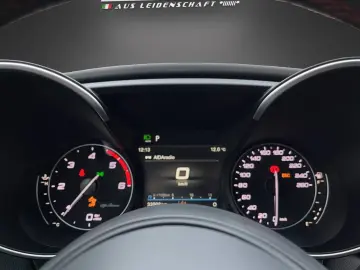 ALFA ROMEO Giulia MY22 Estrema 2.2 Diesel  KAMERA KLIMA