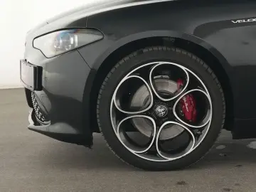 ALFA ROMEO Giulia Veloce Q4 Leder Fernlichtassist Matrix-LE