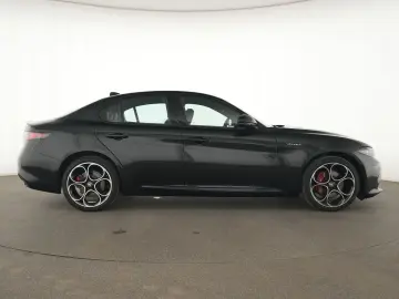 ALFA ROMEO Giulia Veloce Q4 Matrix-LED Rückfahrkamera ACC