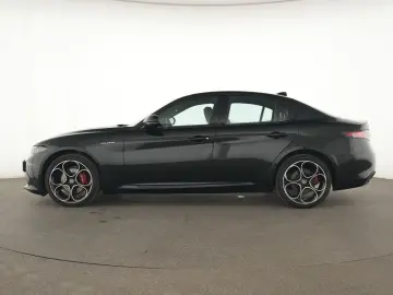 ALFA ROMEO Giulia Veloce Q4 Matrix-LED Rückfahrkamera ACC