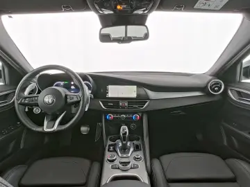 ALFA ROMEO Giulia Veloce Q4 Matrix-LED Rückfahrkamera ACC