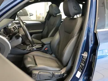 BMW X3 xDr20d HUD Panoramic Keyless Camera