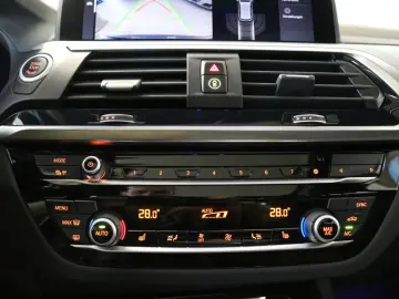 BMW X3 xDr20d HUD Panoramic Keyless Camera