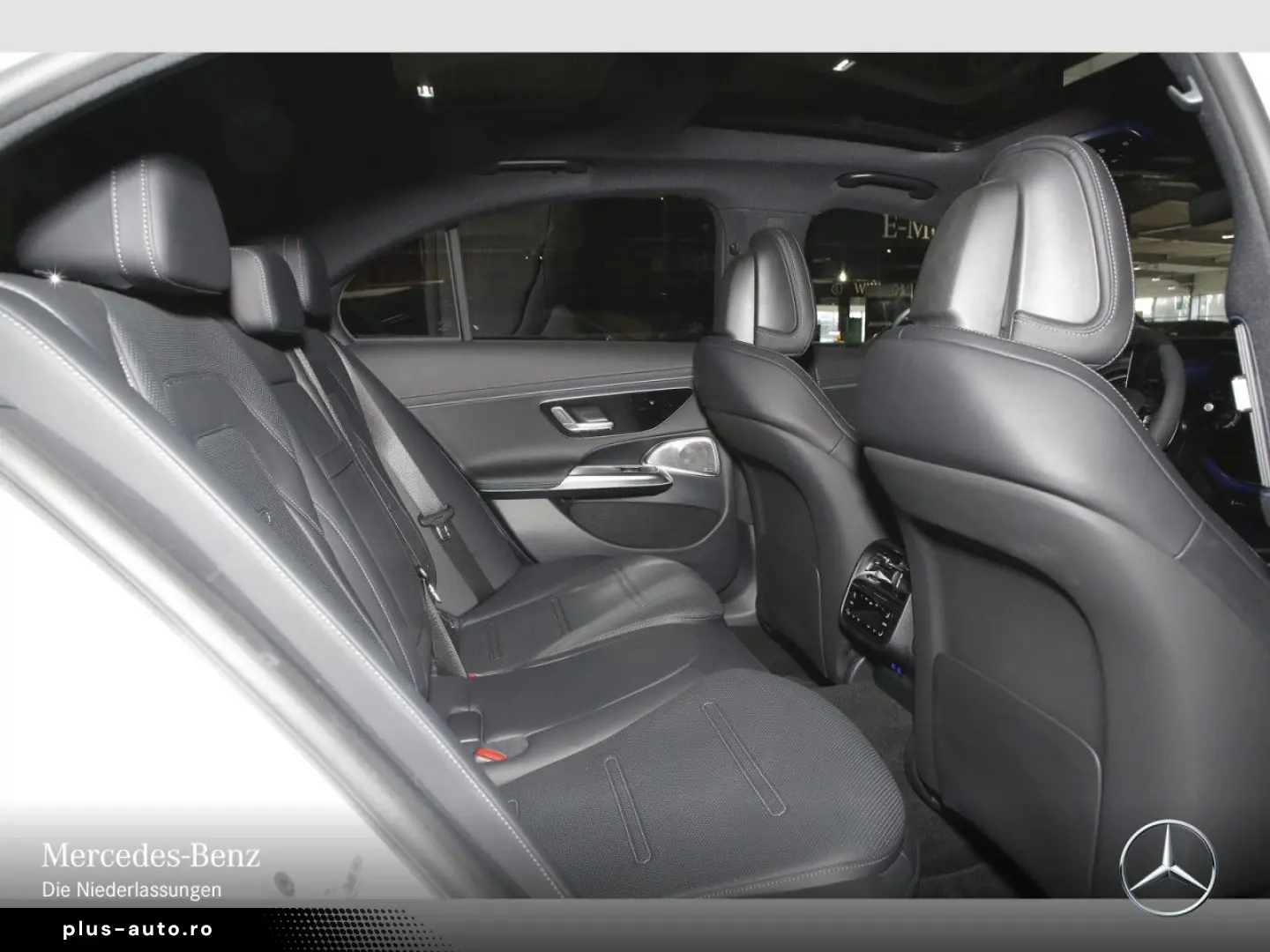 MERCEDES-BENZ E 53 AMG 4M  PANO SUPERSCREEN