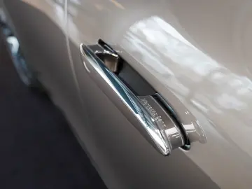 MERCEDES-BENZ E 450 d T 4M AMG Line Night Superscreen