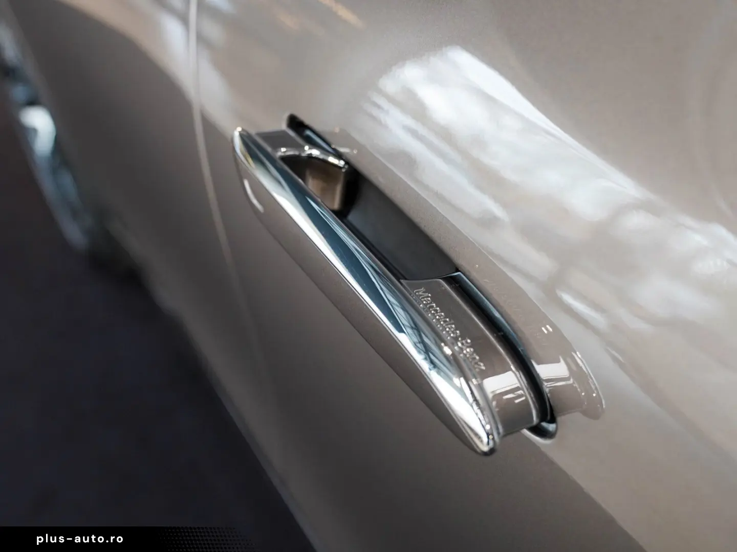 MERCEDES-BENZ E 450 d T 4M AMG Line Night Superscreen