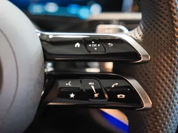 MERCEDES-BENZ E 450 d T 4M AMG Line Night Superscreen