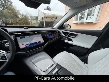 MERCEDES-BENZ E 220d 4M Exclusive Premium  Superscreen