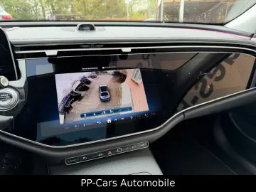 MERCEDES-BENZ E 220d 4M Exclusive Premium  Superscreen