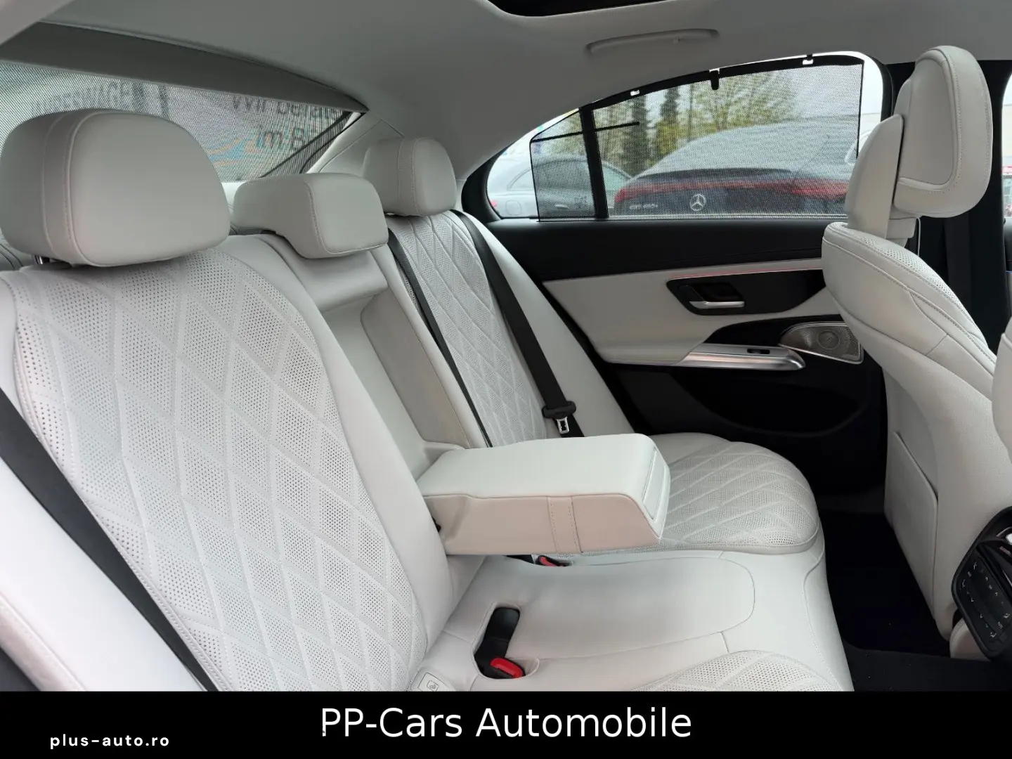 MERCEDES-BENZ E 220d 4M Exclusive Premium  Superscreen