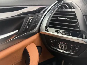 BMW X4 xDrive 30 d M Sport  Headup  Pano  360