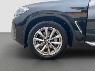 BMW X4 xDrive30d Aut. AHK Navi LED AUT