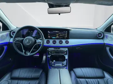 MERCEDES-BENZ CLS 300d 4M AMG  BURM WIDSCR R-KAM MBUX MAGNO