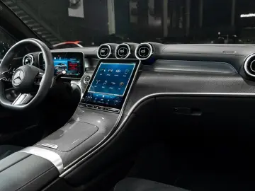 MERCEDES-BENZ GLC 200 4Matic Coupe  AMG 360 LED