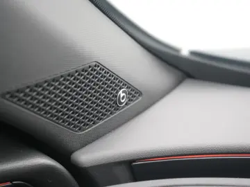 CUPRA Formentor VZ MEMORY KAM SHZ CARPLAY LED PDC AHK