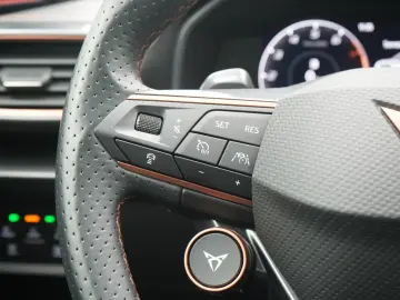 CUPRA Formentor VZ MEMORY KAM SHZ CARPLAY LED PDC AHK