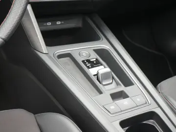 CUPRA Formentor VZ MEMORY KAM SHZ CARPLAY LED PDC AHK