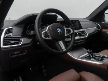 BMW X5 xD40i M Sport Panorama 360 HUD Laser DAB HiFi