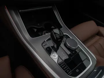 BMW X5 xD40i M Sport Panorama 360 HUD Laser DAB HiFi