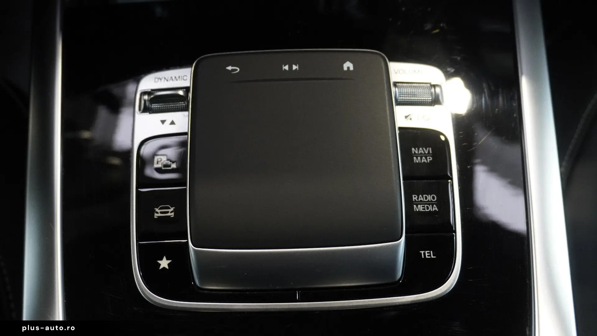 MERCEDES-BENZ G 63 AMG AHK PANO STHZ 360  22