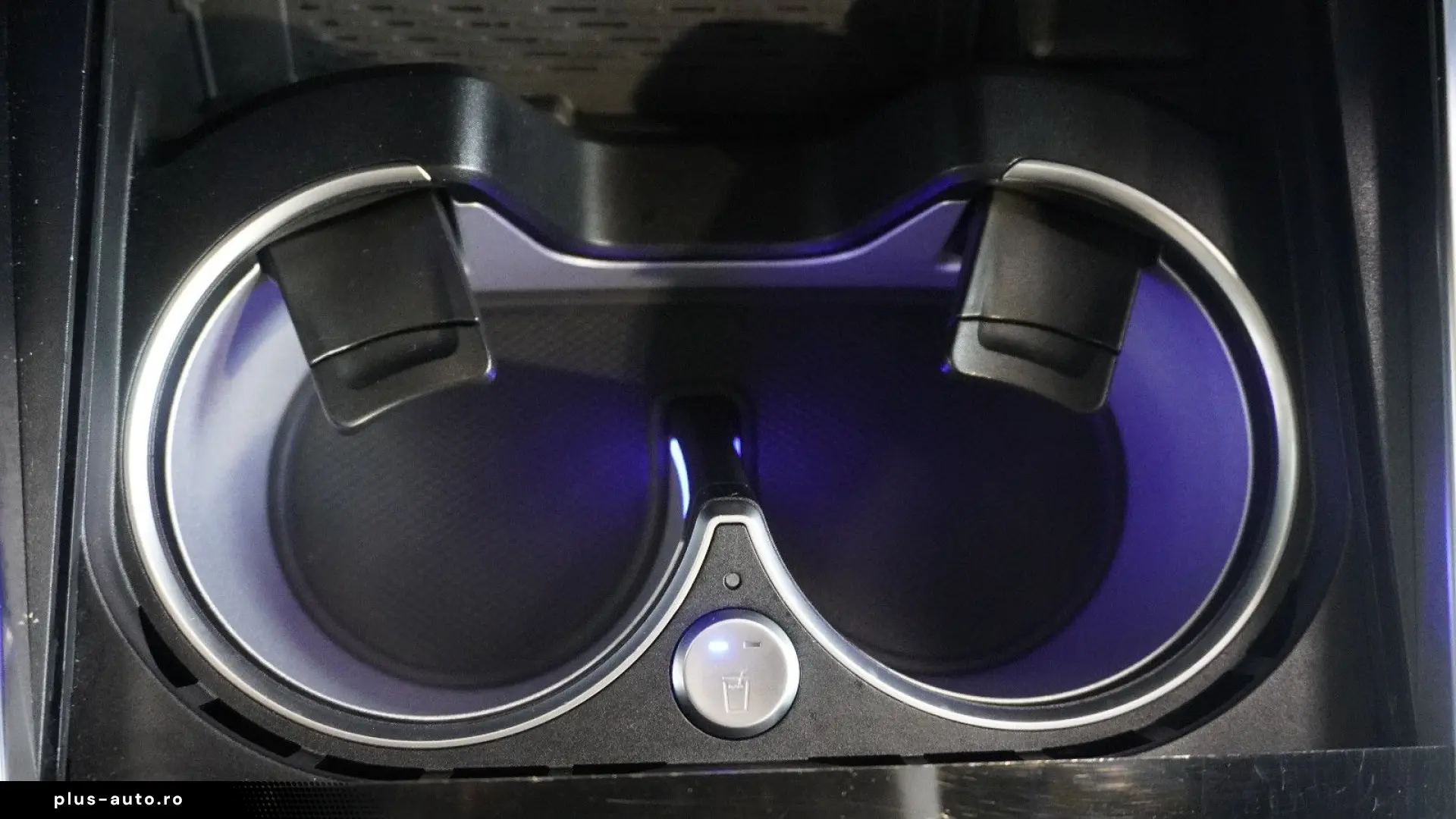 MERCEDES-BENZ G 63 AMG AHK PANO STHZ 360  22