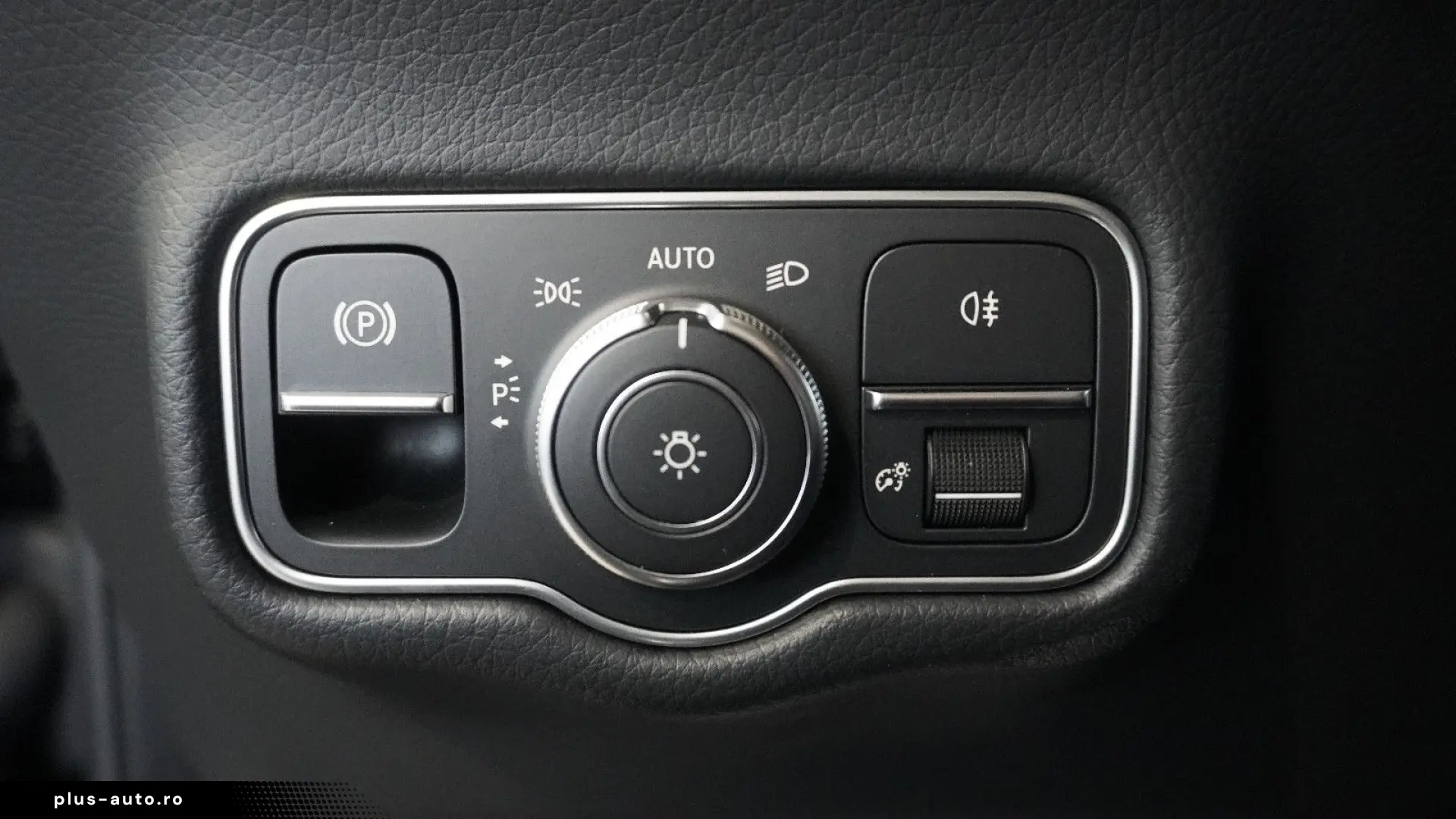 MERCEDES-BENZ G 63 AMG AHK PANO STHZ 360  22