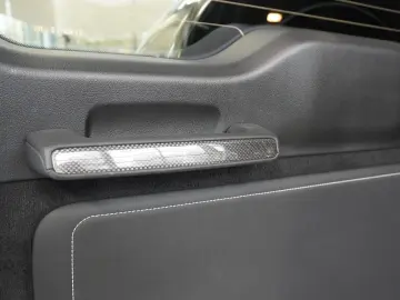 MERCEDES-BENZ G 63 AMG AHK PANO STHZ 360  22