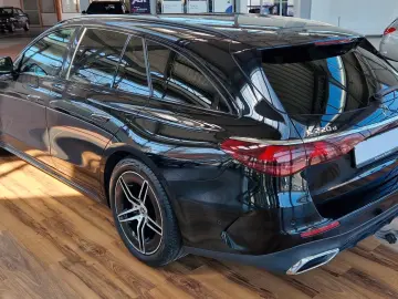 MERCEDES-BENZ E 220 d T AMG Line AHK Night Paket LED&hellip;