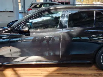 MERCEDES-BENZ E 220 d T AMG Line AHK Night Paket LED&hellip;