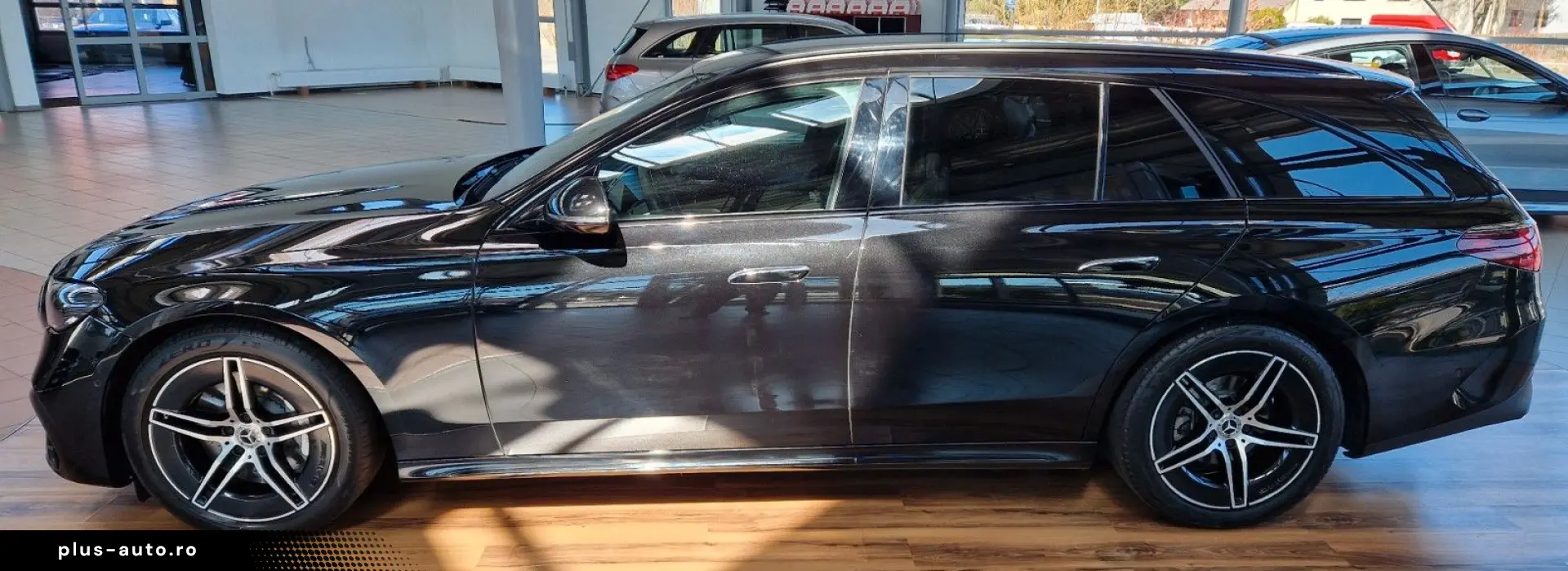 MERCEDES-BENZ E 220 d T AMG Line AHK Night Paket LED&hellip;