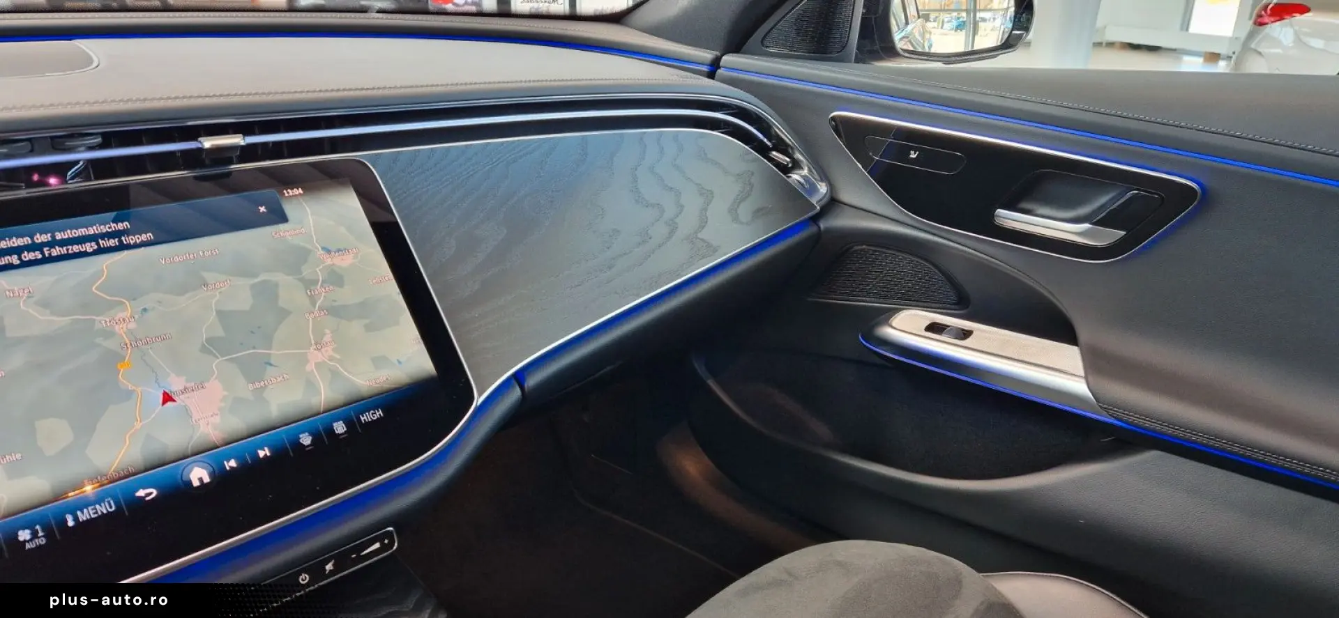 MERCEDES-BENZ E 220 d T AMG Line AHK Night Paket LED&hellip;