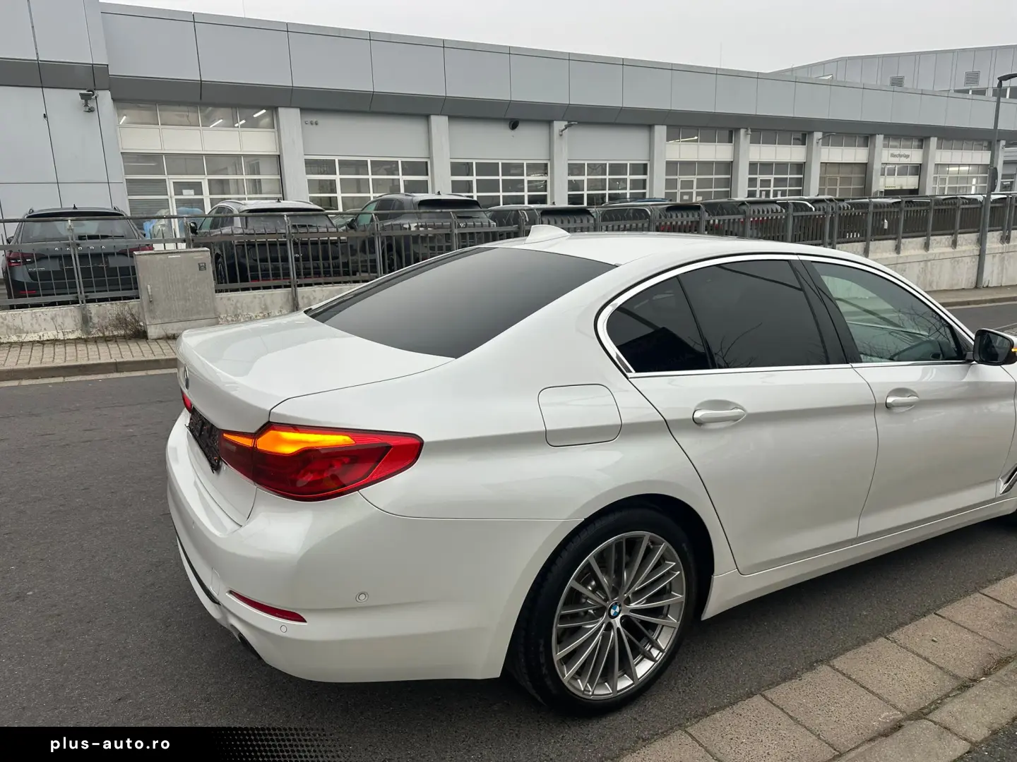 BMW 530